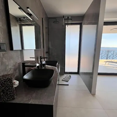 Sun Ray Villa