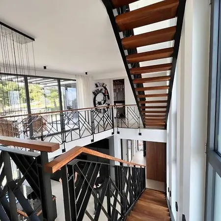 Sun Ray Villa